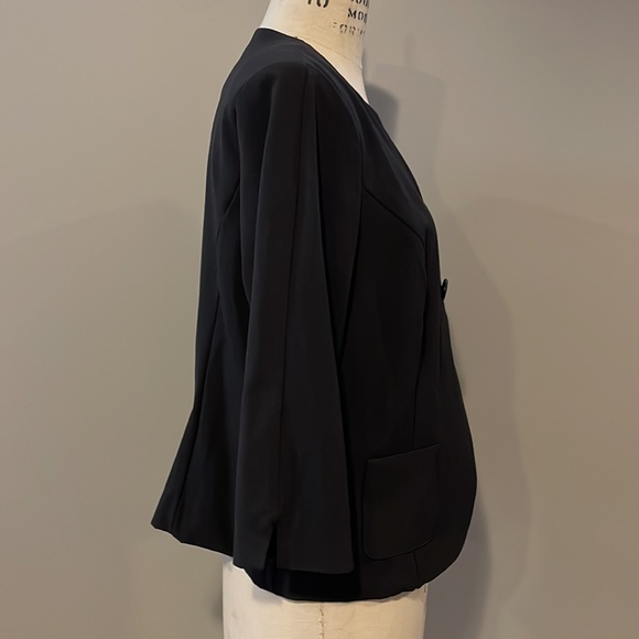 Sag Harbor Black 3/4 sleeve Blazer - Picture 5 of 7